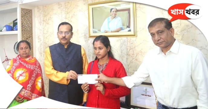 west-bengal-govt-gave-2-lakhs-rupees-to-former-east-bengal-player-joydeb-chakraborty